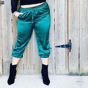 NWT EMERALD GREEN JOGGERS
